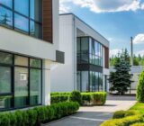 Domestic plan in the shape of U: design ideas and design advice