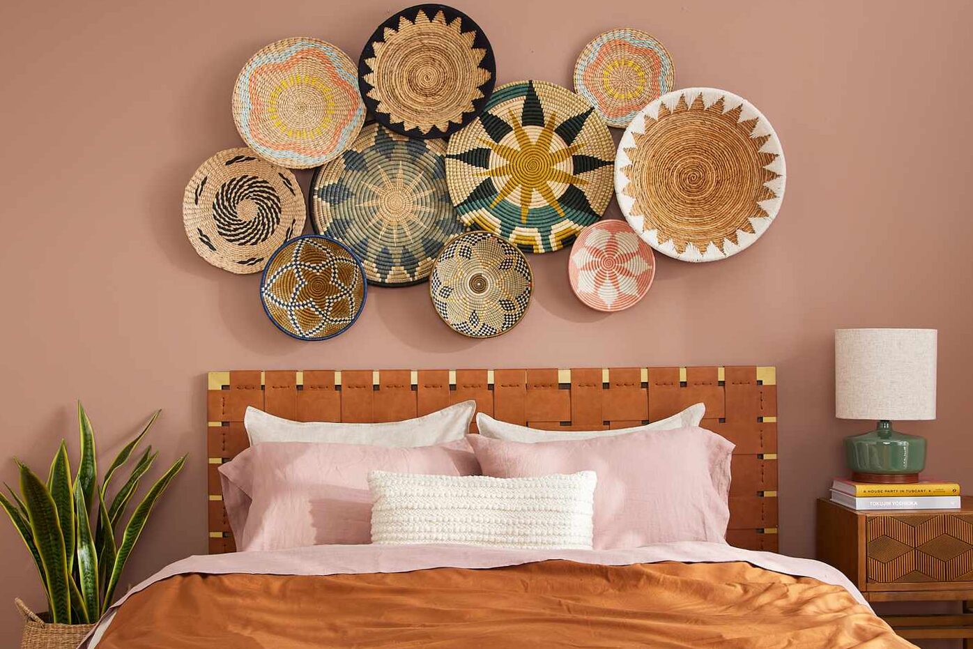Ideas for wall decorations to embellish your stay